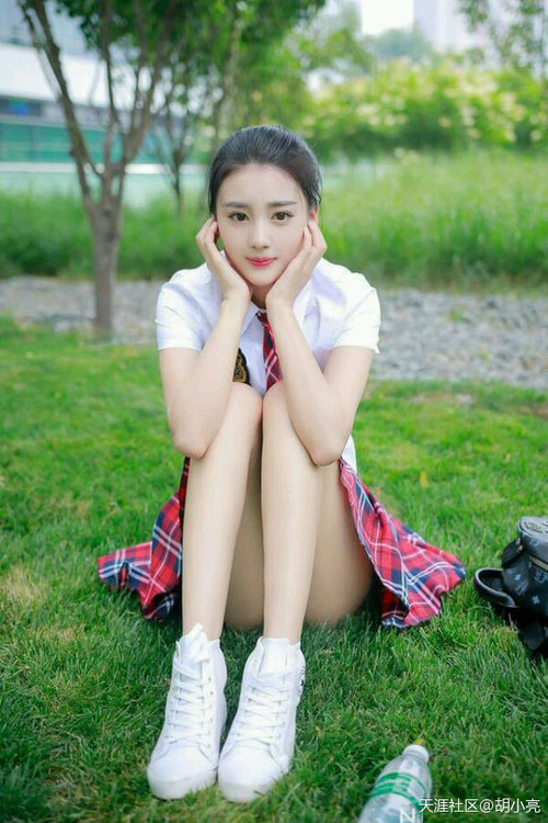 乌拉圭女篮在南美锦标赛中耀眼发光,迈步新纪元,乌拉圭美女球迷