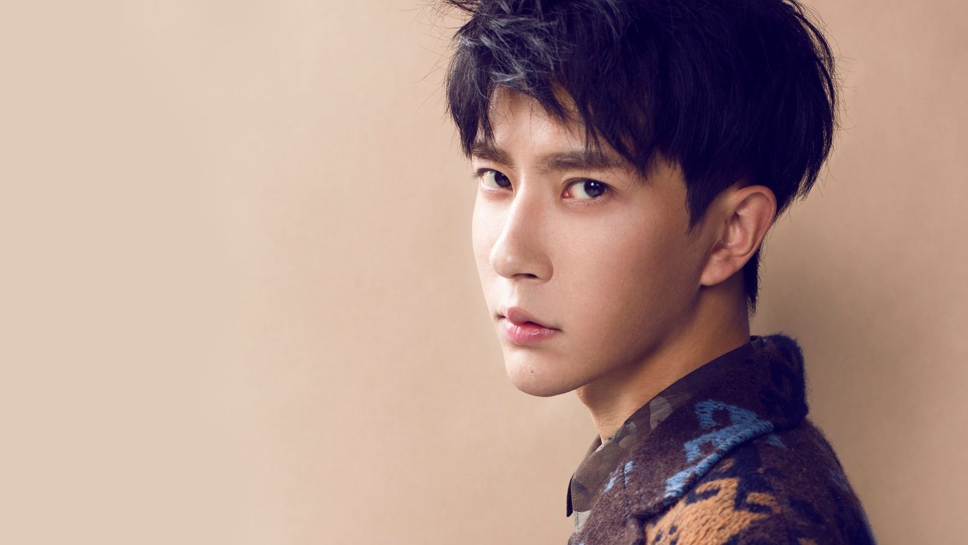 米兰体育官网-戴维·帕特森凭借精准指挥与多样战术，为袋鼠队提供制胜优势，戴维斯帕顿